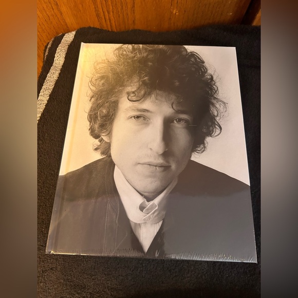 Bob Dylan Book - Sealed - Picture 2 of 6